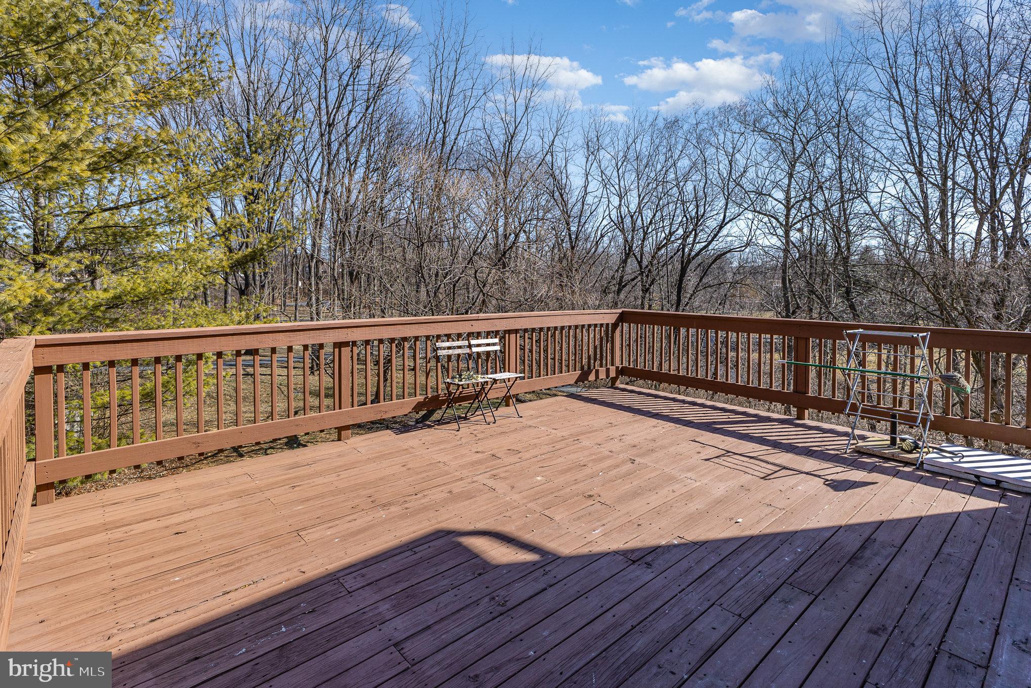 108 Woodside Ct