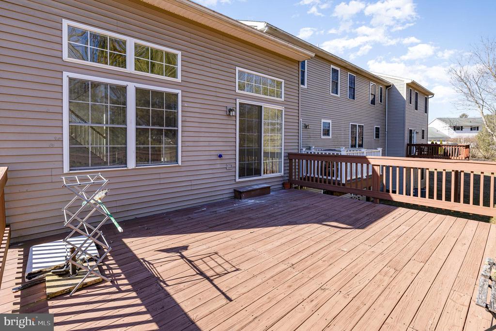 108 Woodside Ct
