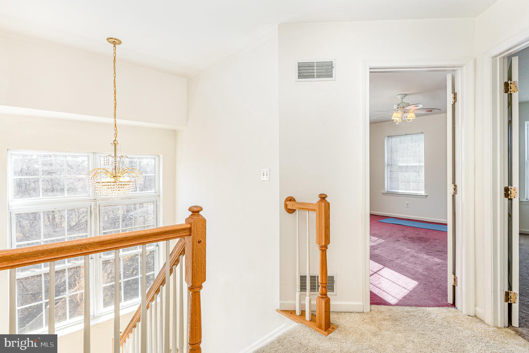 108 Woodside Ct