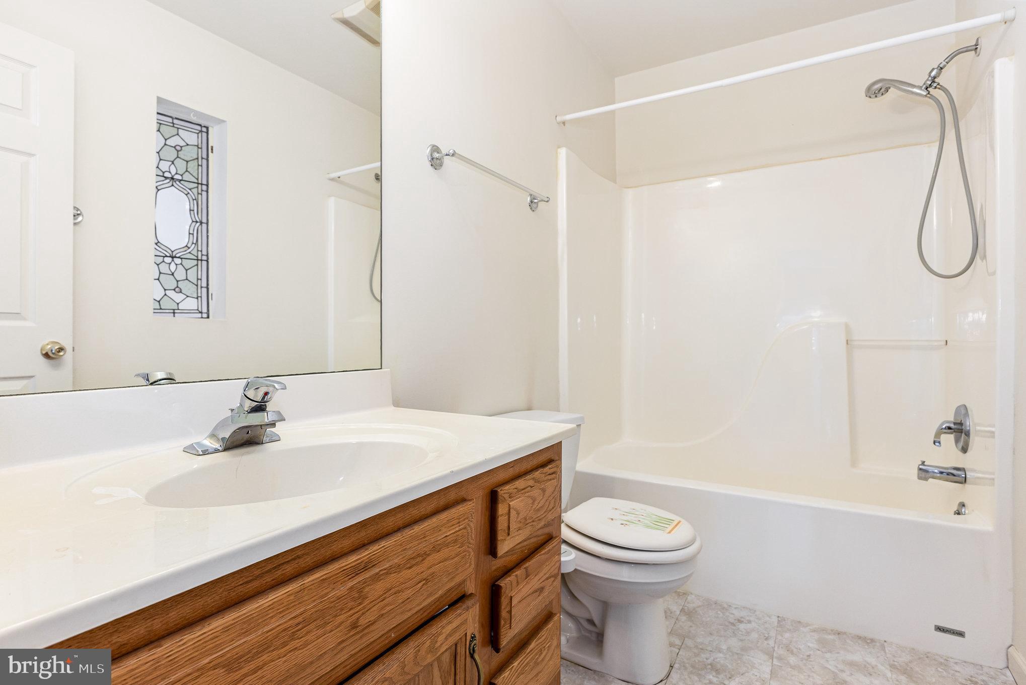 108 Woodside Ct