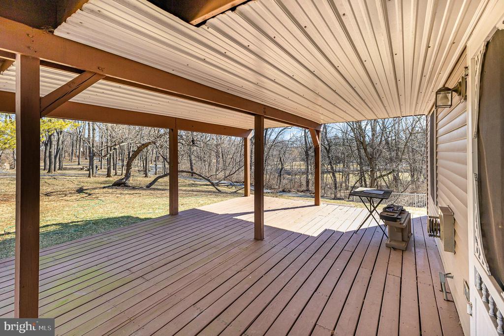 108 Woodside Ct