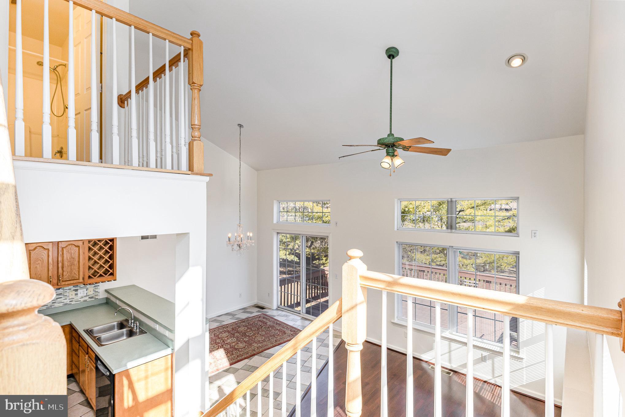 108 Woodside Ct