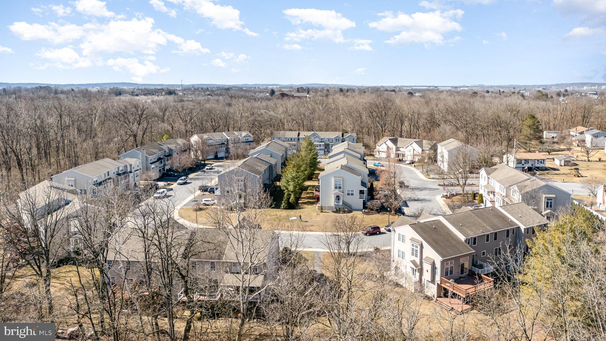 108 Woodside Ct