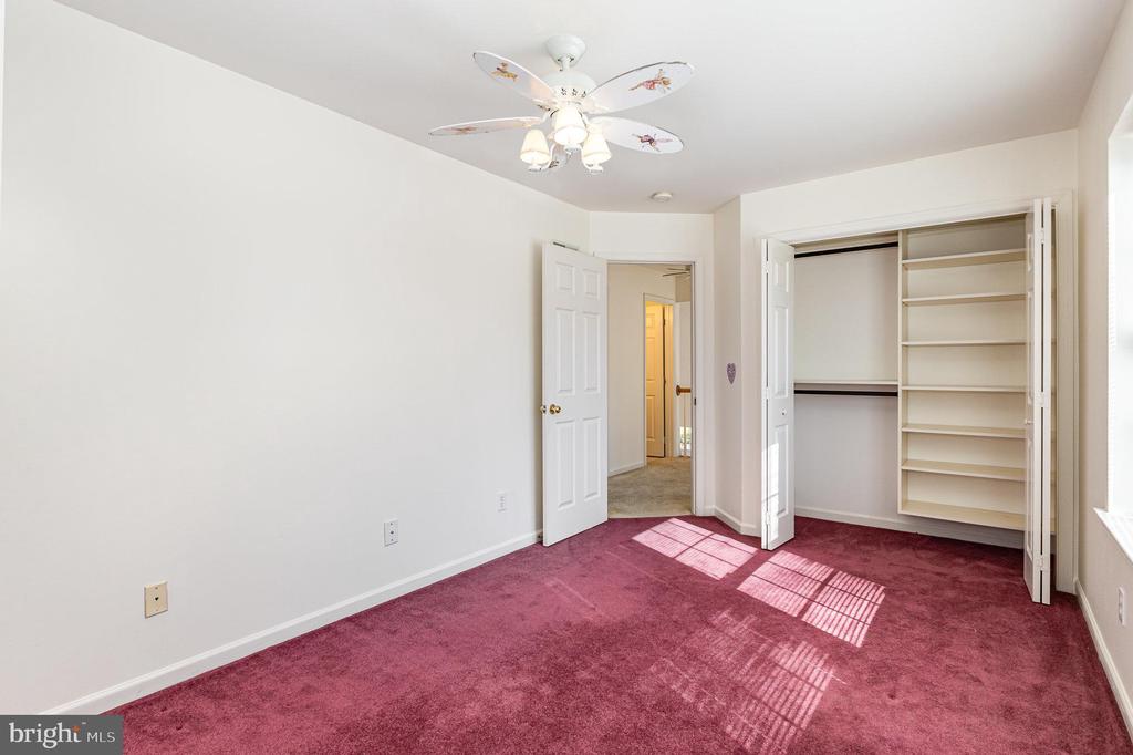 108 Woodside Ct