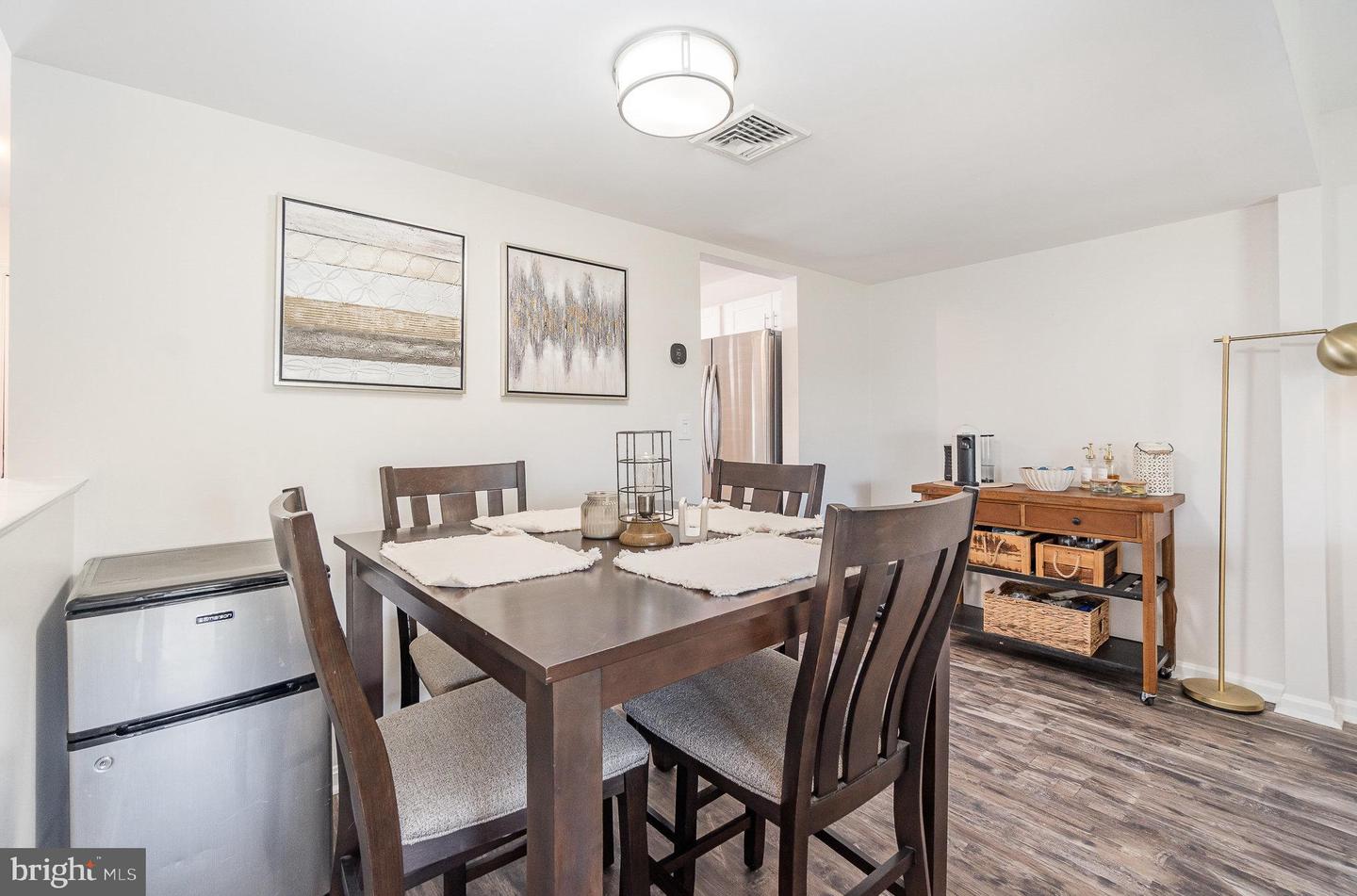 407 Cambridge Ct