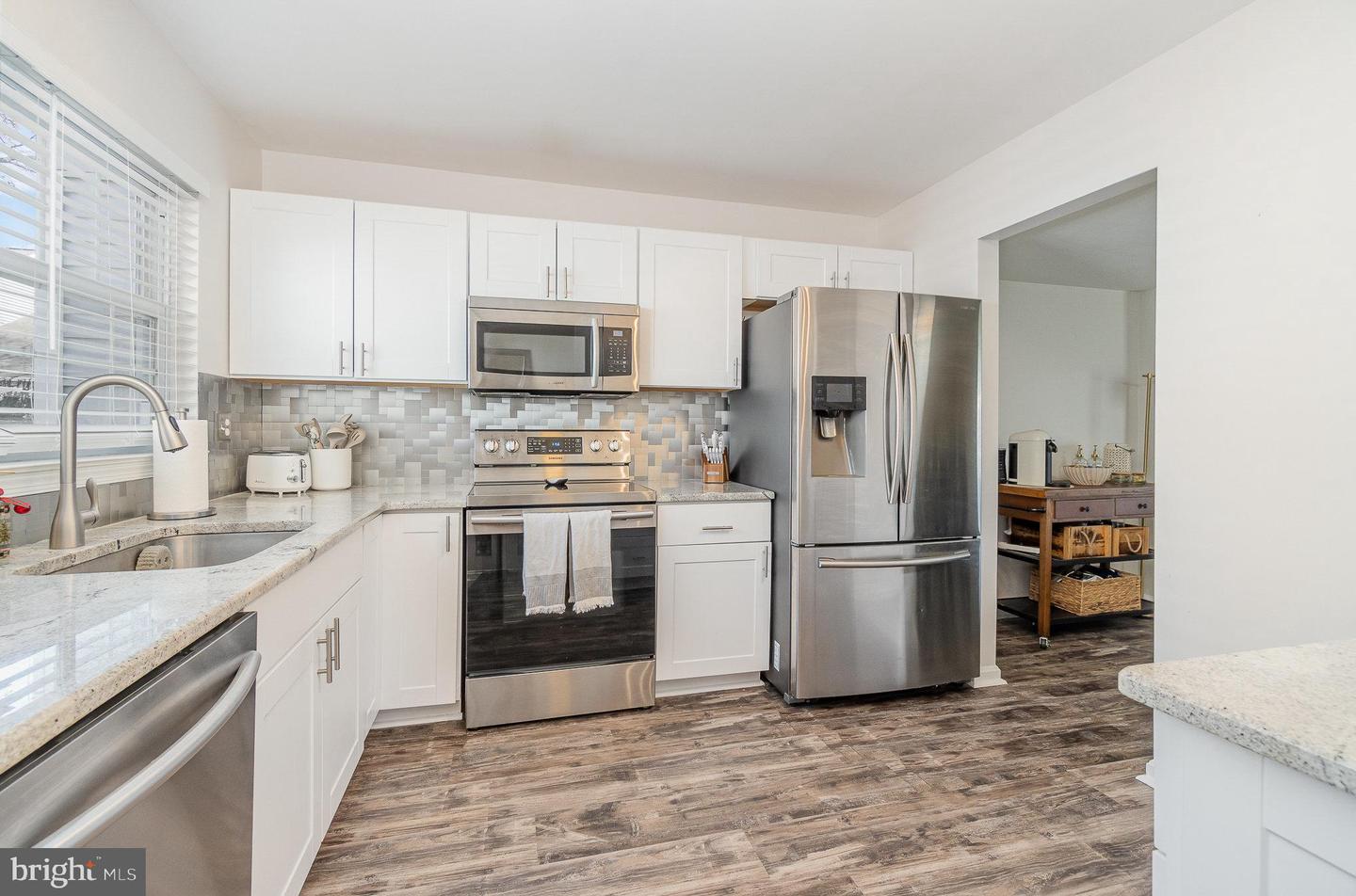 407 Cambridge Ct