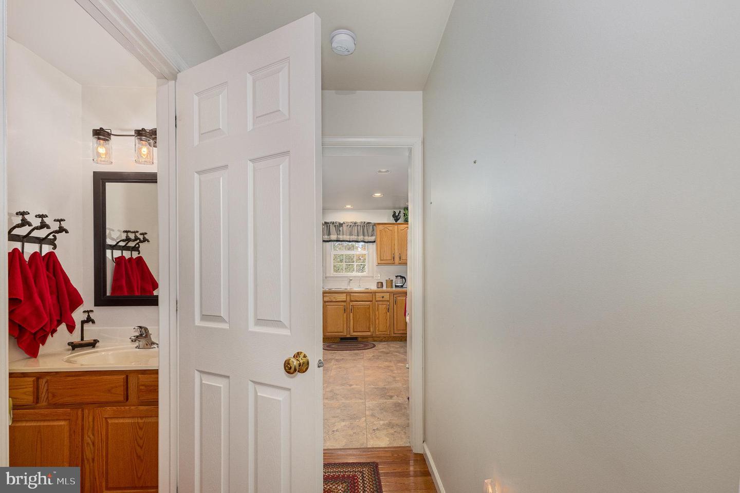 457 Oak Ln