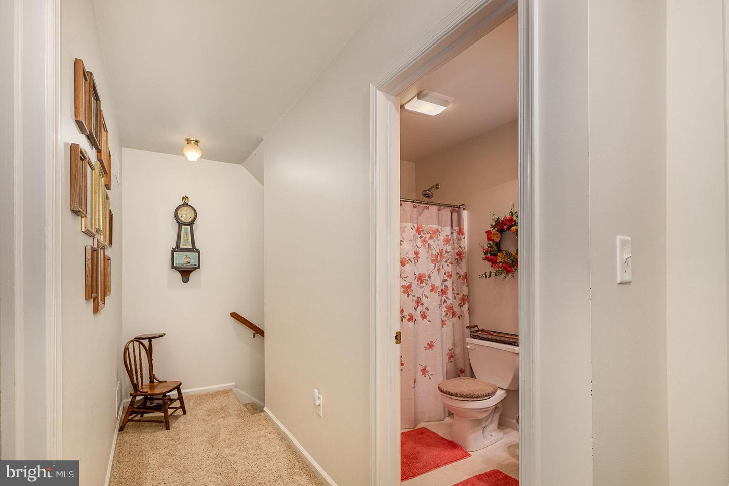 457 Oak Ln
