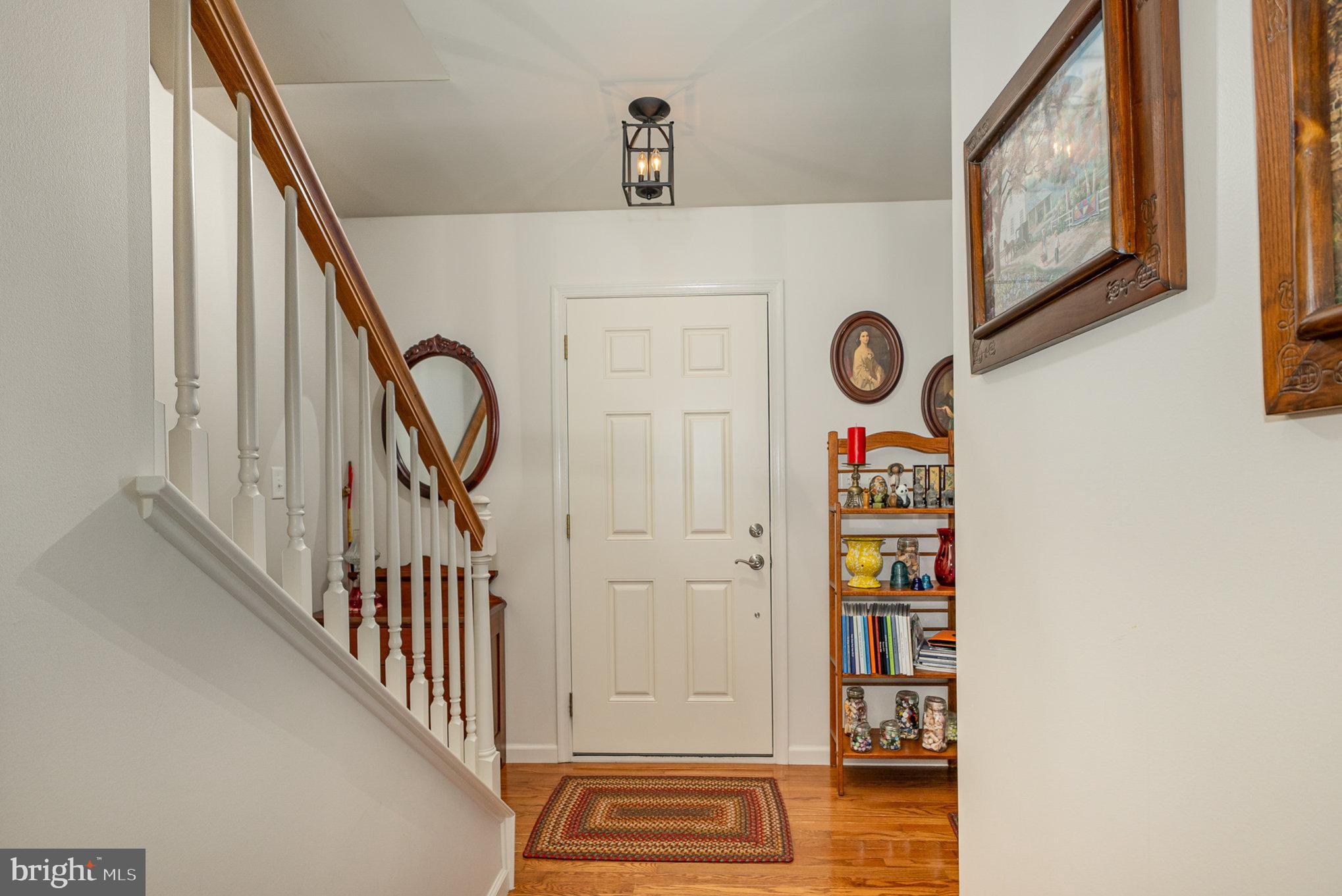 457 Oak Ln