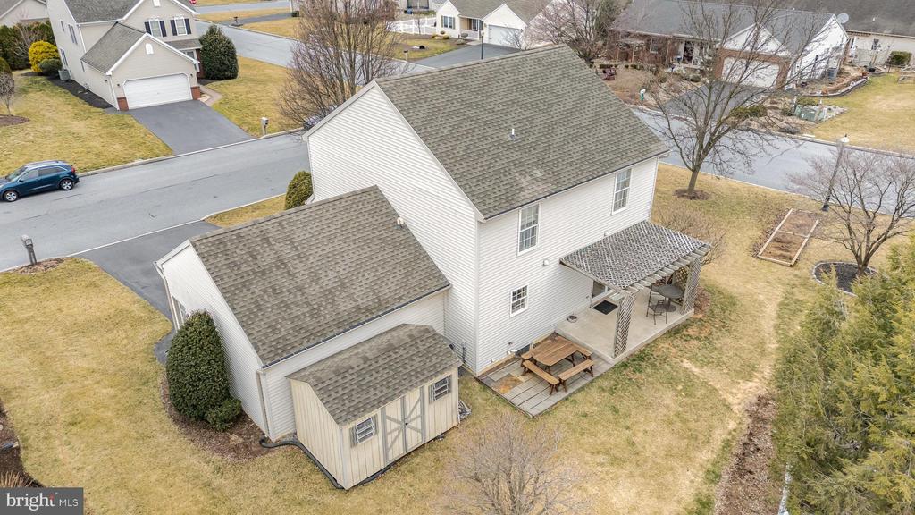 457 Oak Ln
