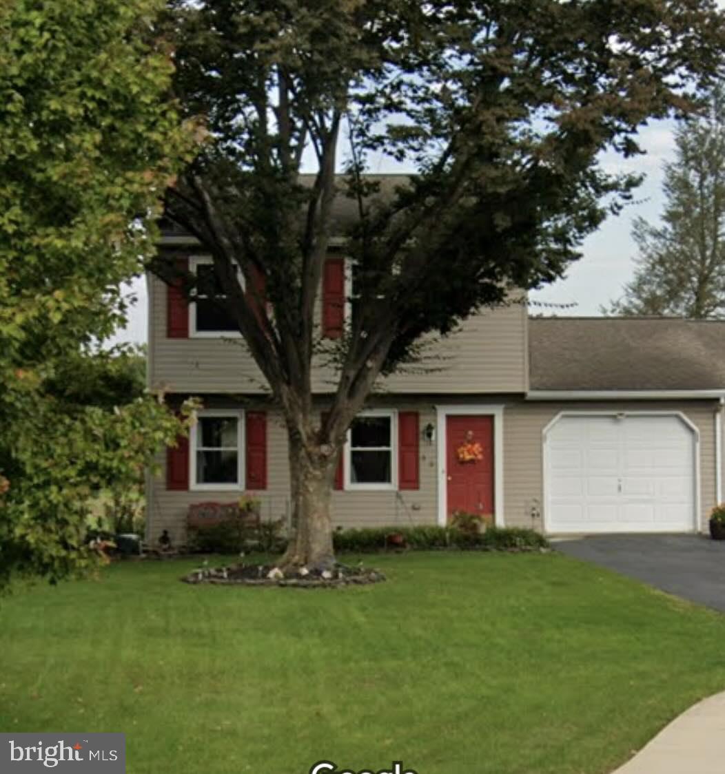 33 Forest Cir