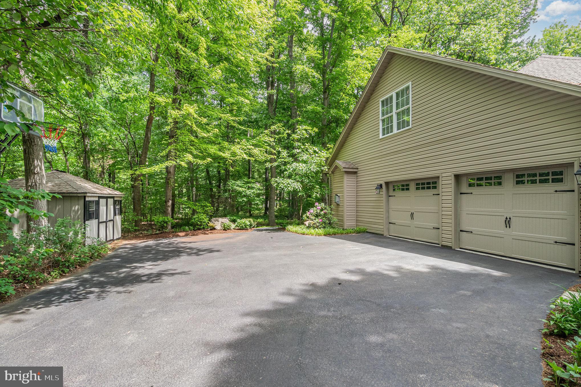 190 Stanley Dr