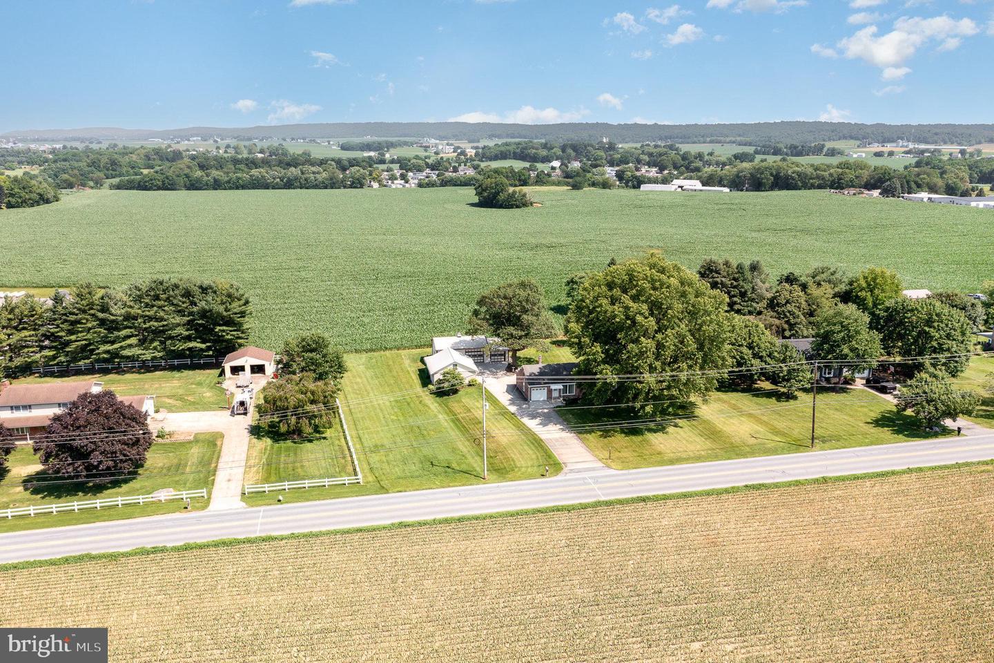880 Hoffer Rd