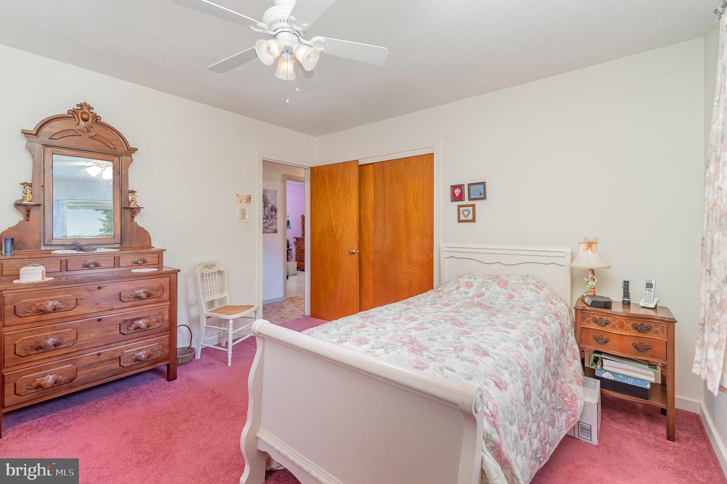 880 Hoffer Rd