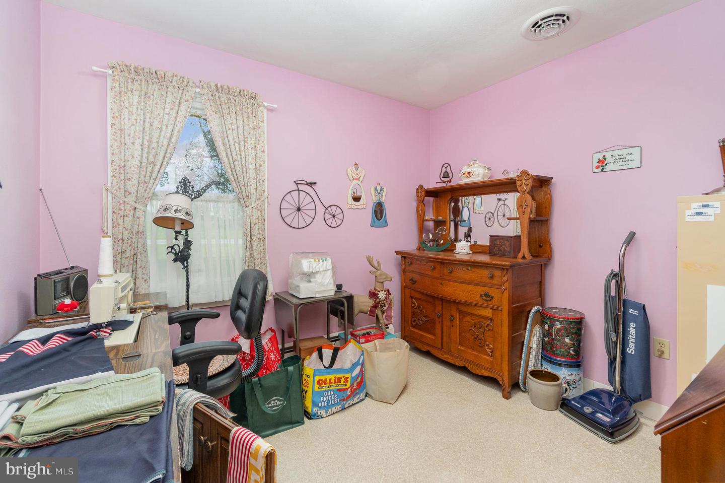 880 Hoffer Rd