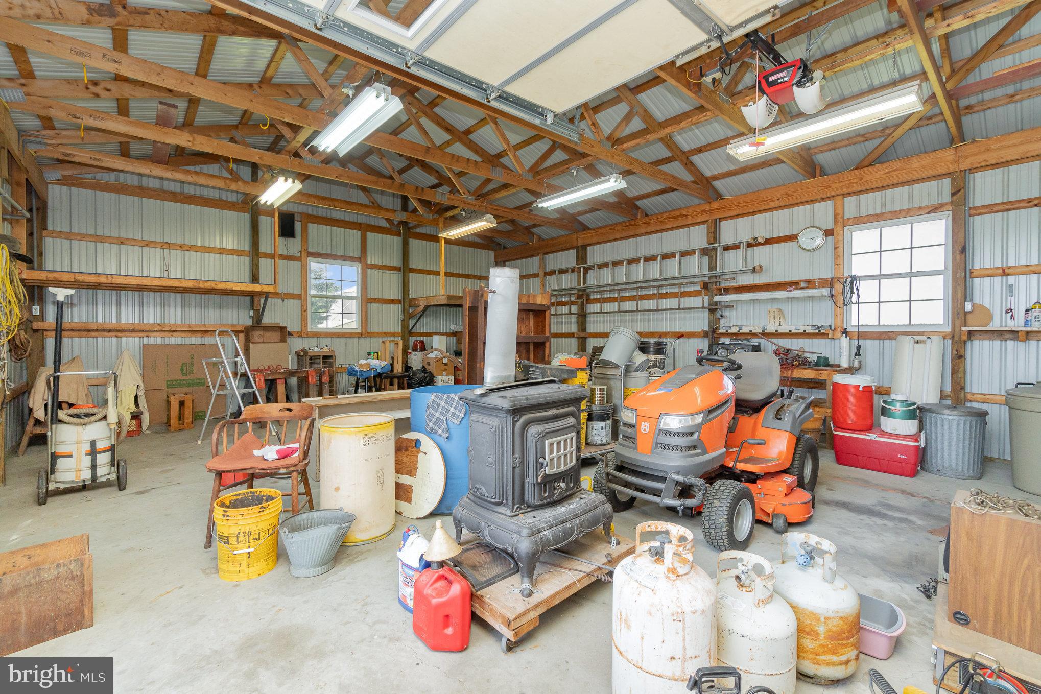 880 Hoffer Rd