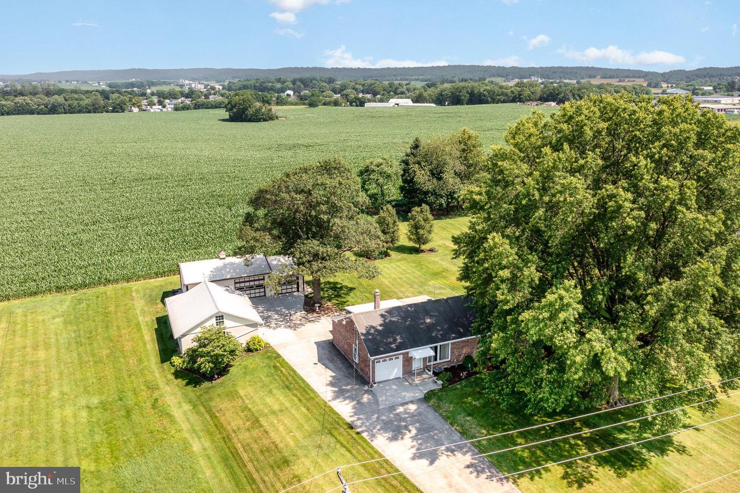880 Hoffer Rd