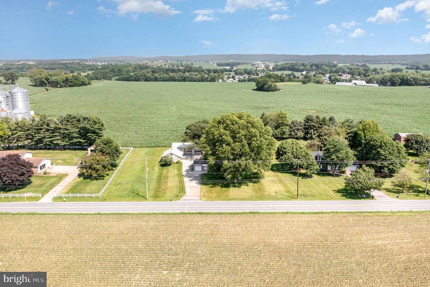 880 Hoffer Rd