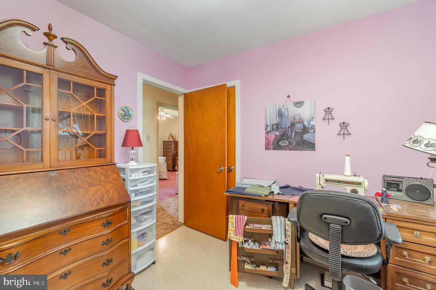 880 Hoffer Rd