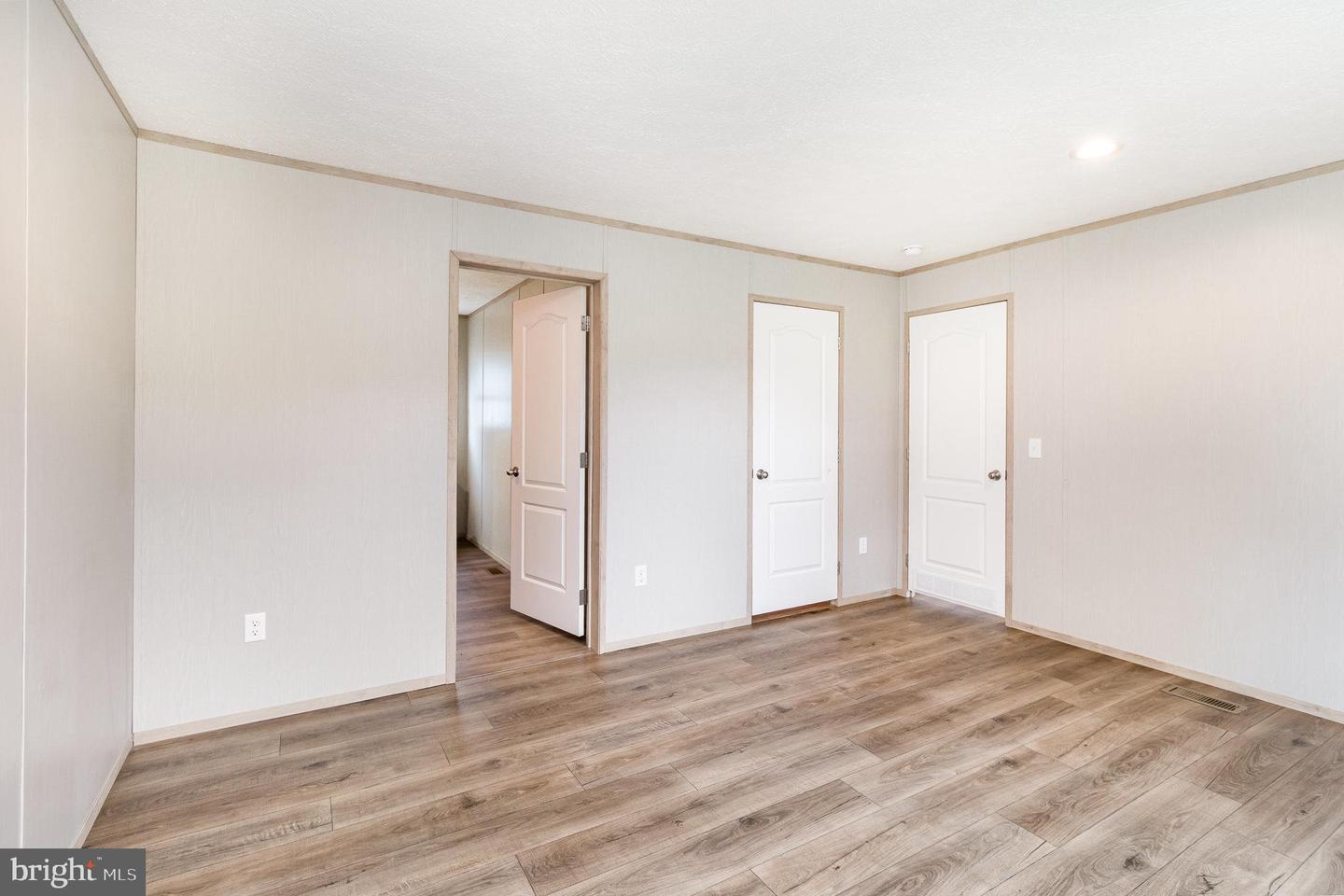 12 Lebanon Valley Ct