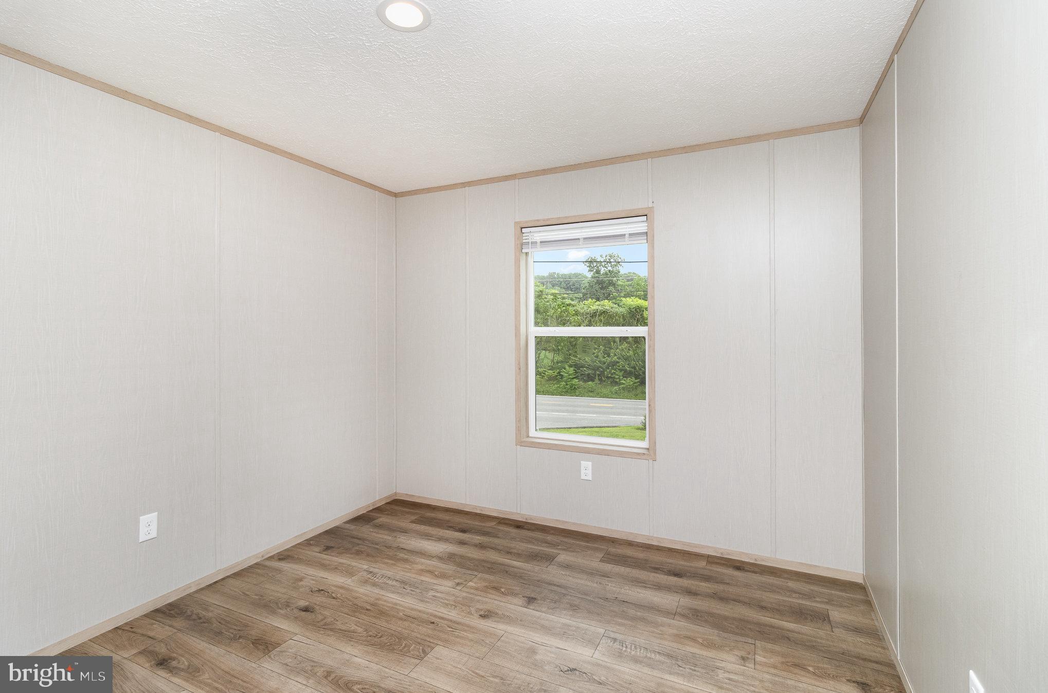 12 Lebanon Valley Ct