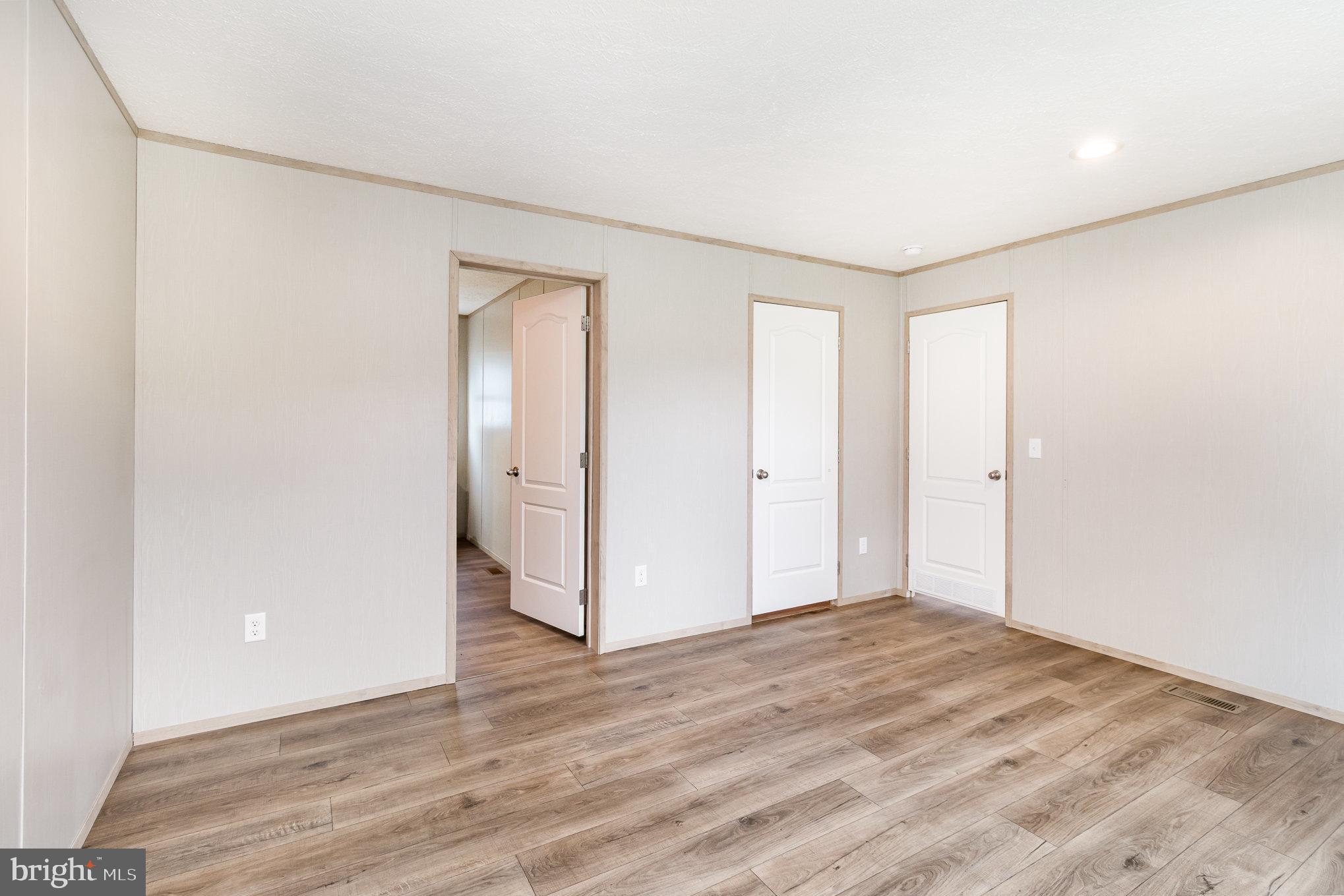 12 Lebanon Valley Ct