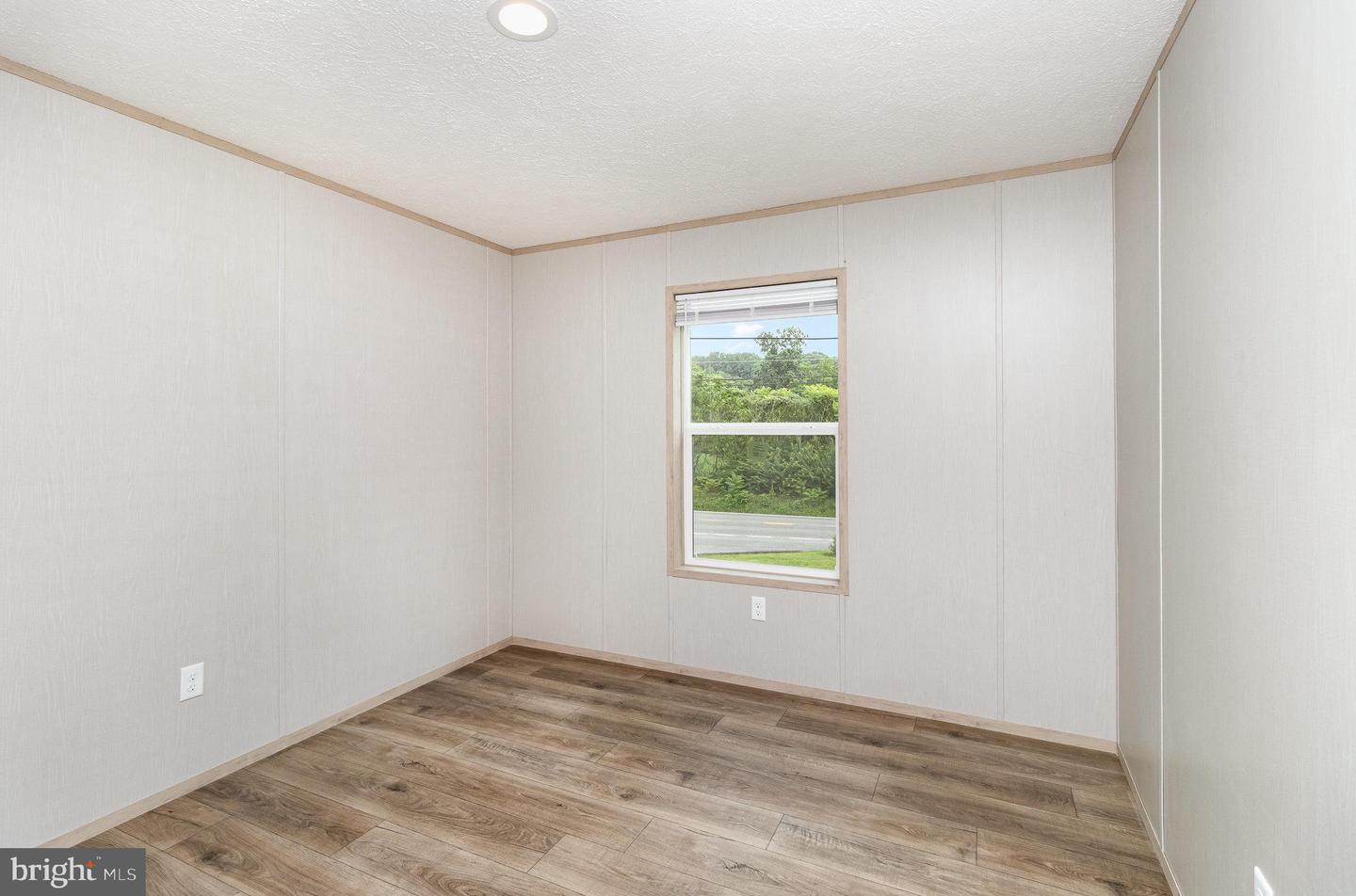 12 Lebanon Valley Ct