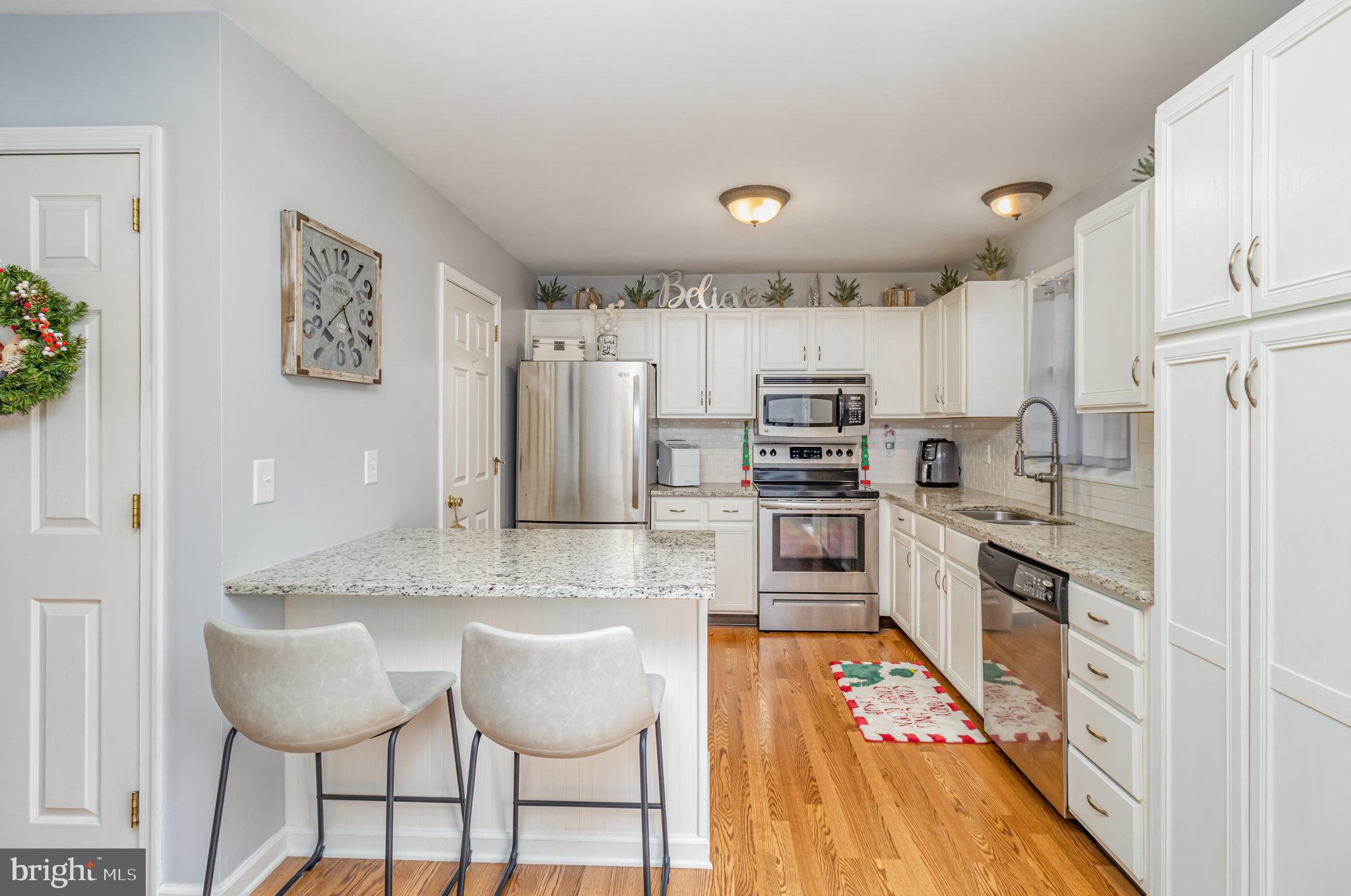 2083 GREYSTONE DRIVE