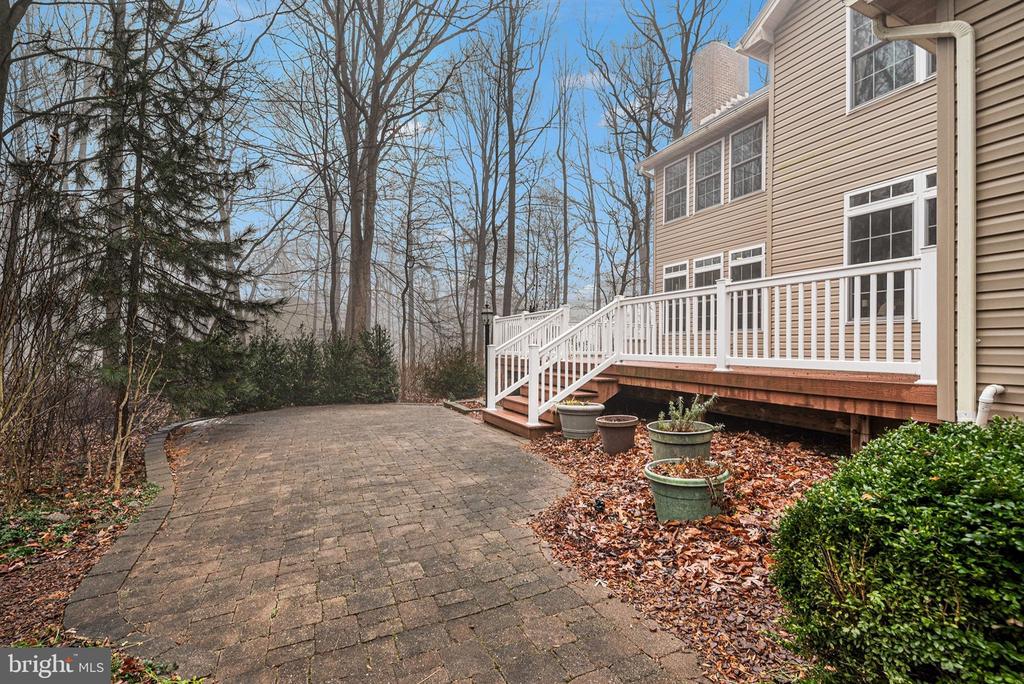 308 STANLEY DR
