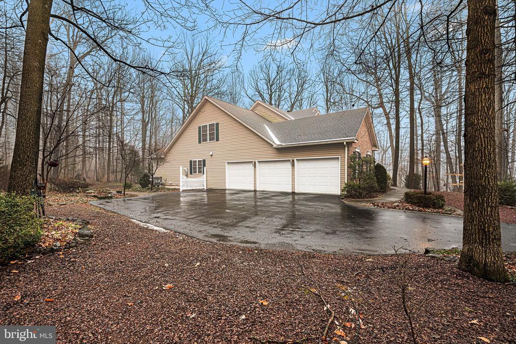 308 STANLEY DR