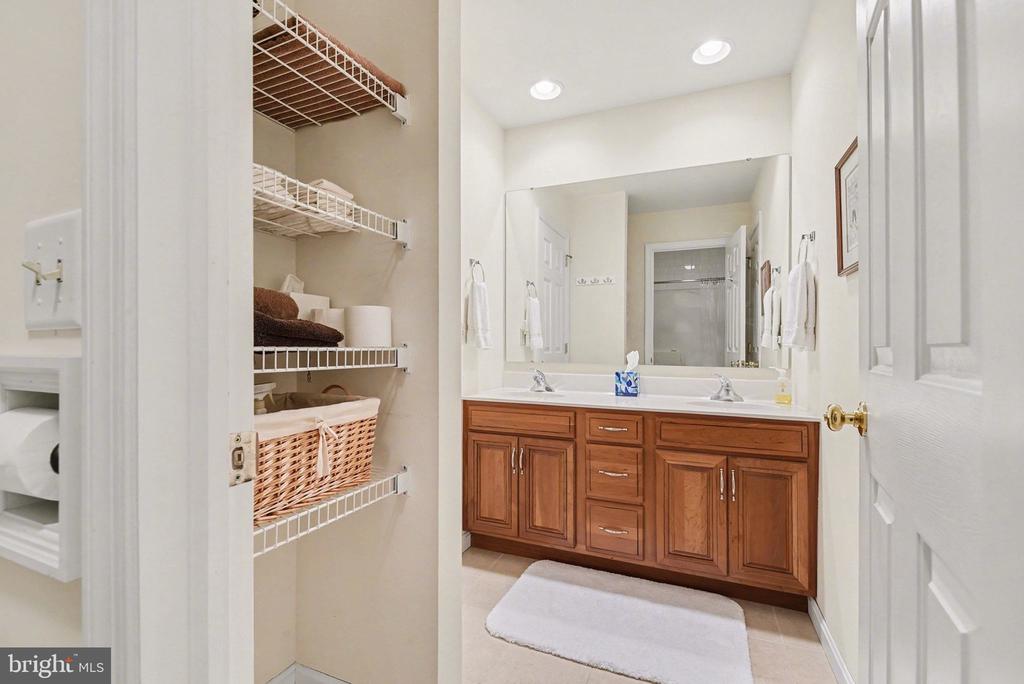 308 STANLEY DR
