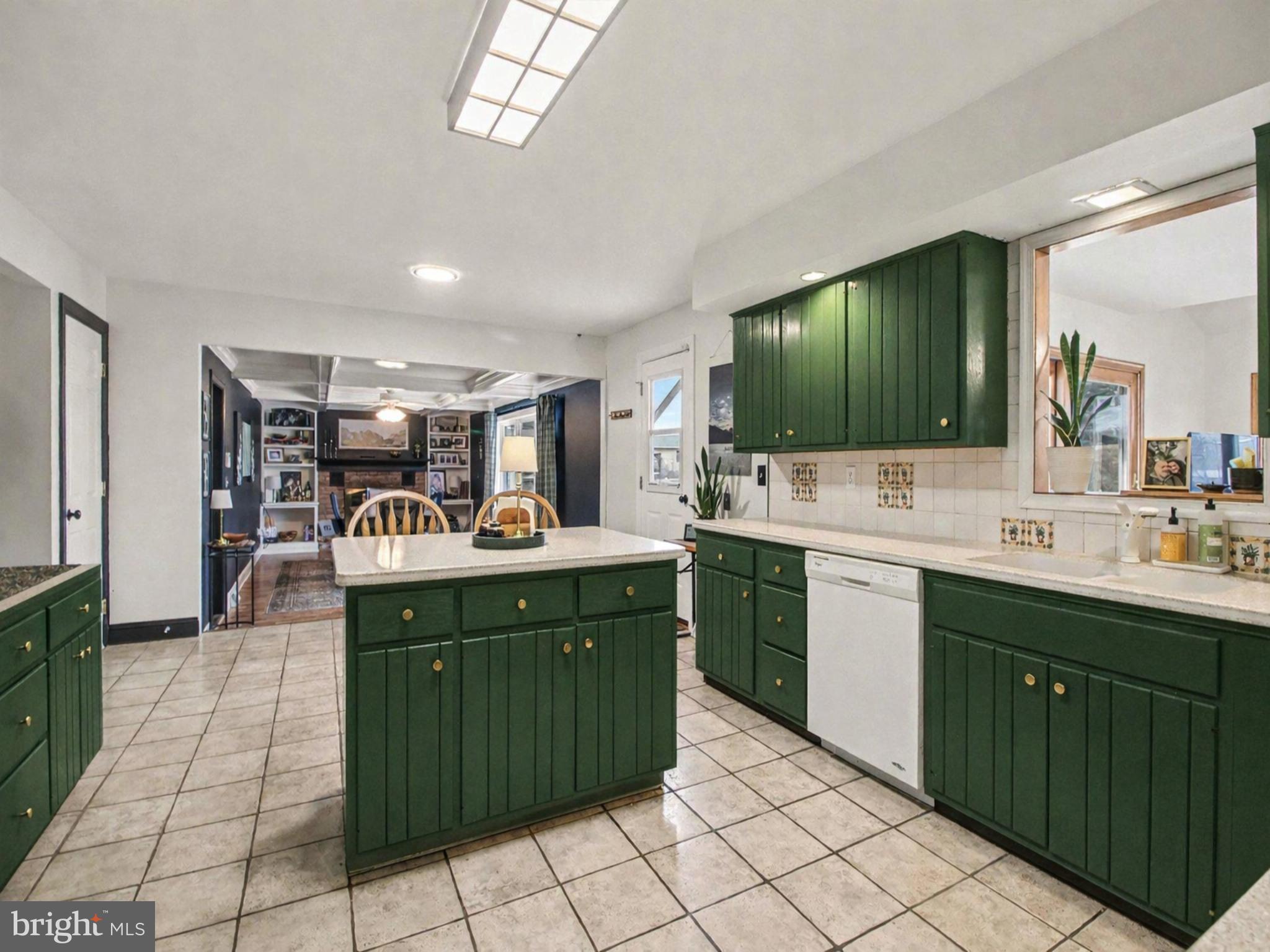 110 CARRIAGE CT L-0134