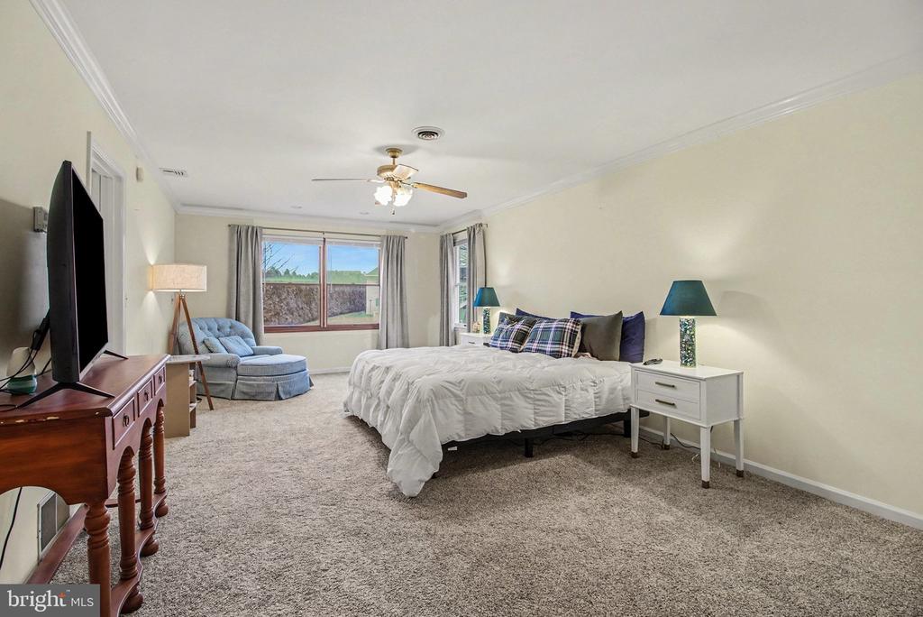 110 CARRIAGE CT L-0134