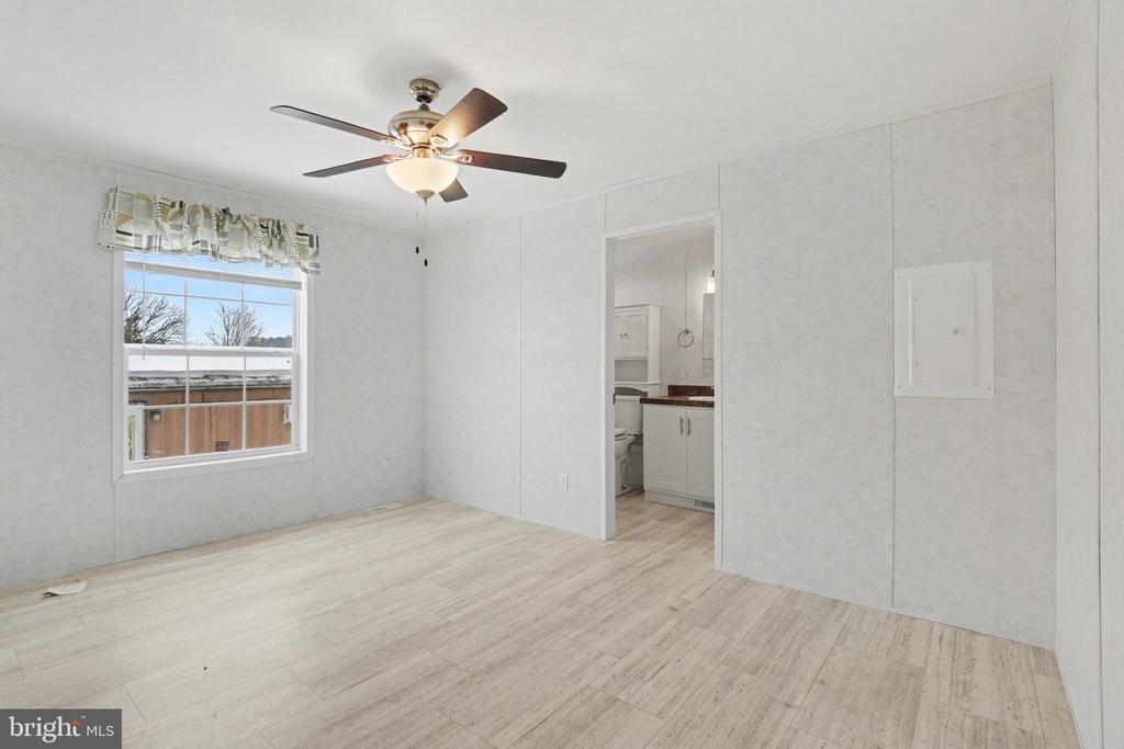 7 LEBANON VALLEY COURT