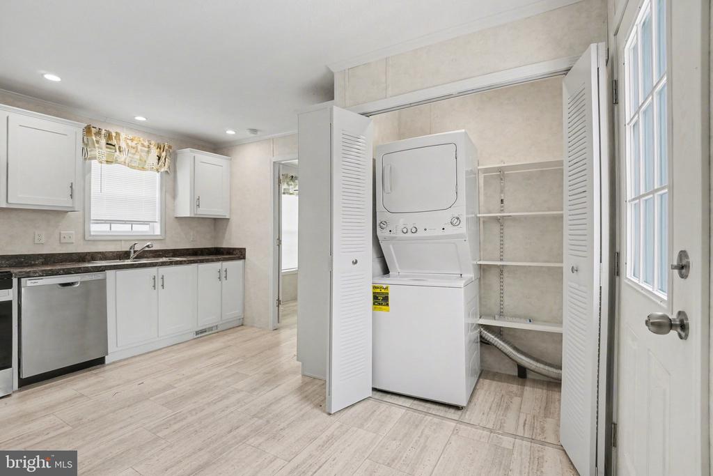7 LEBANON VALLEY COURT