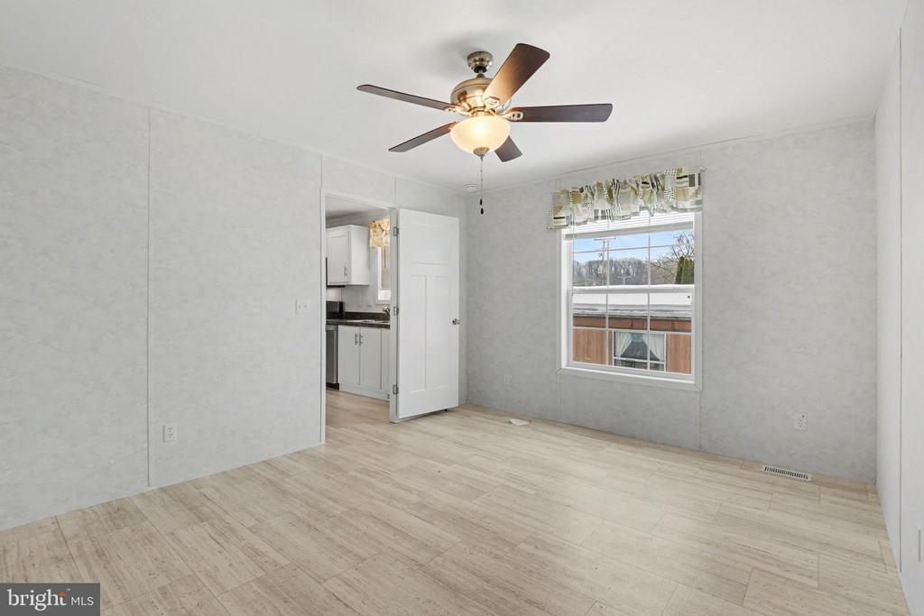 7 LEBANON VALLEY COURT