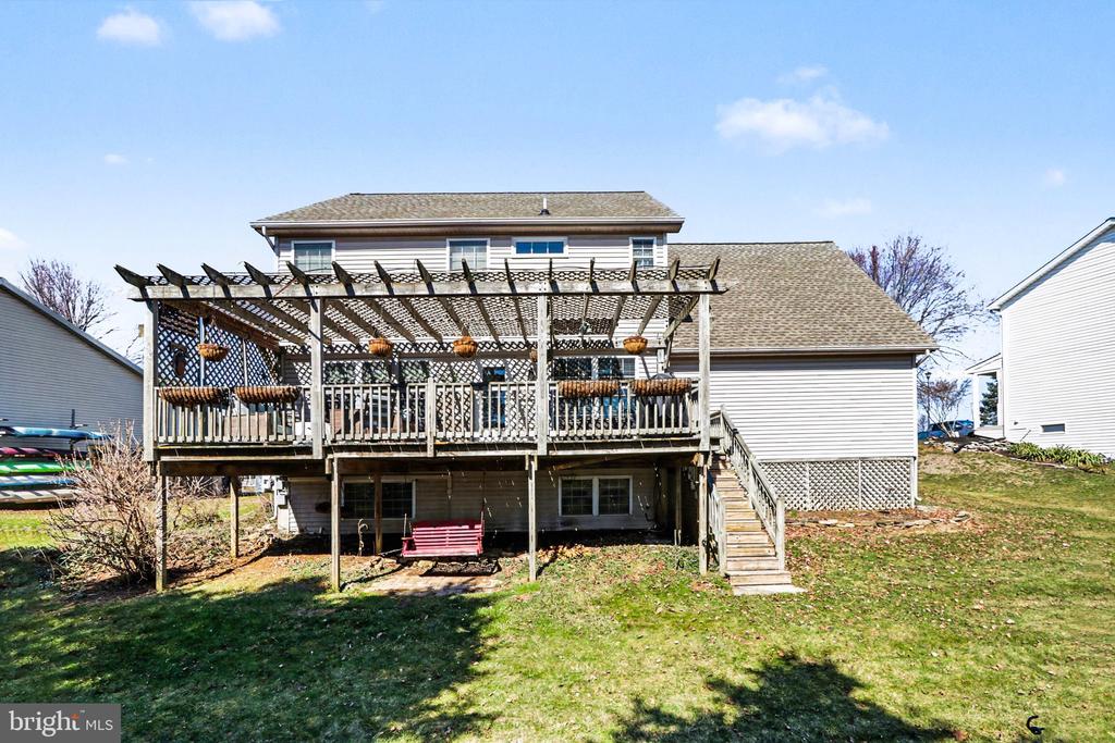 266 FARMHOUSE LN L-0058