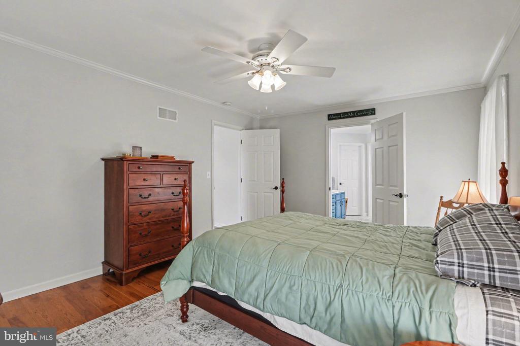 266 FARMHOUSE LN L-0058