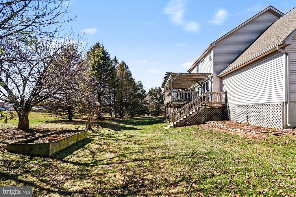 266 FARMHOUSE LN L-0058