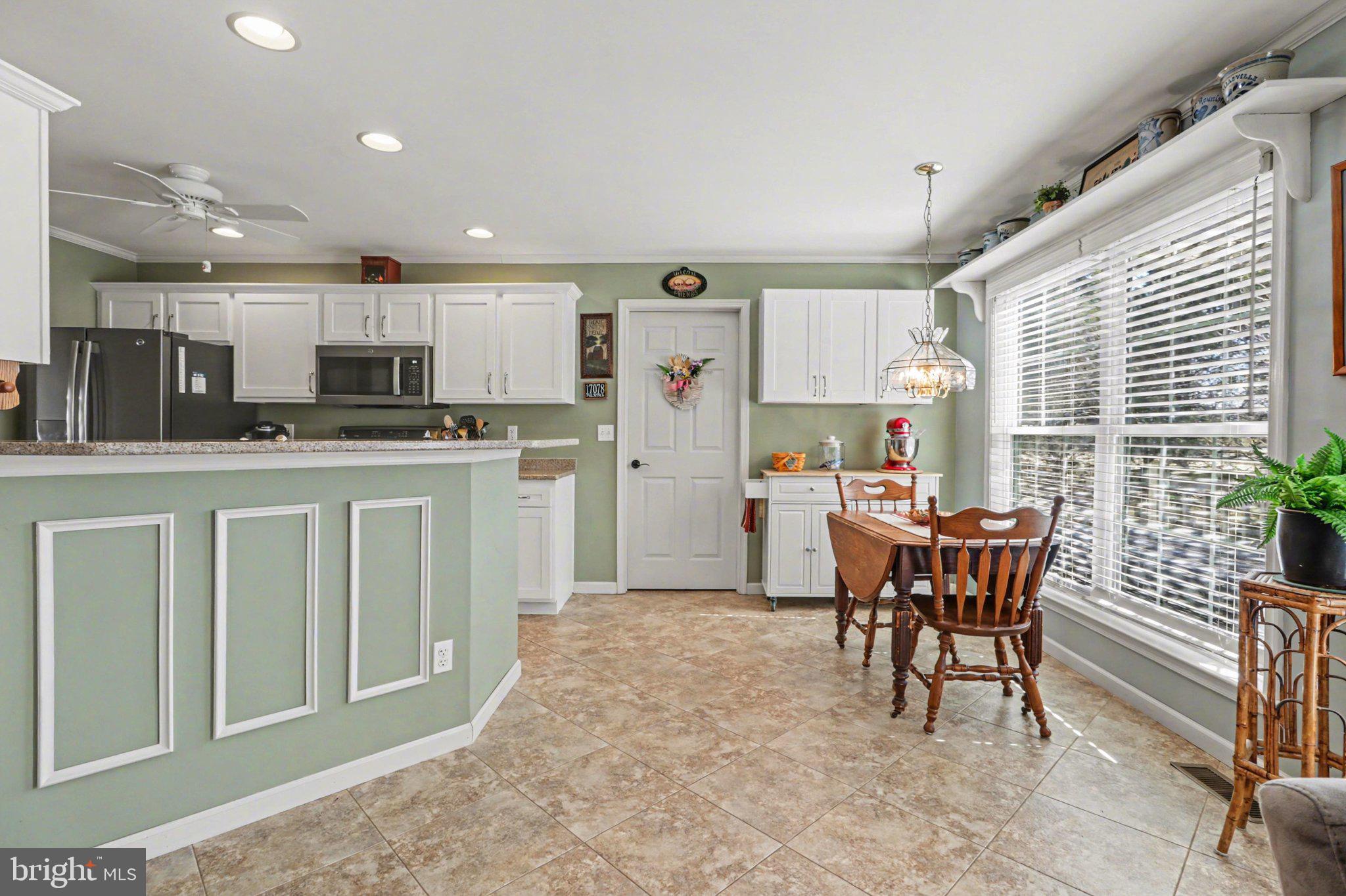 266 FARMHOUSE LN L-0058