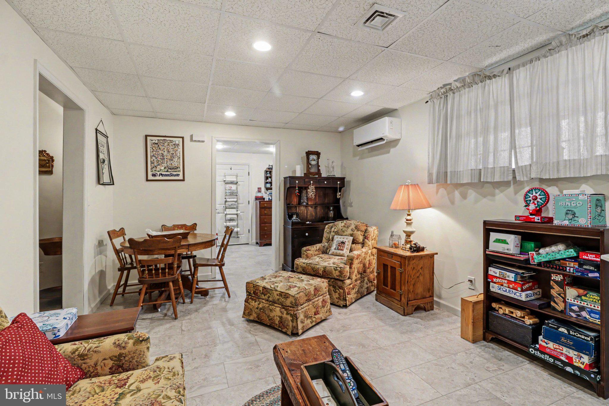 266 FARMHOUSE LN L-0058