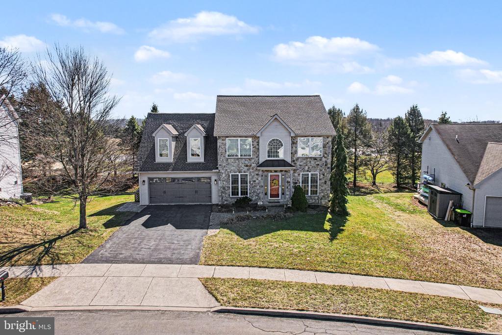 266 FARMHOUSE LN L-0058