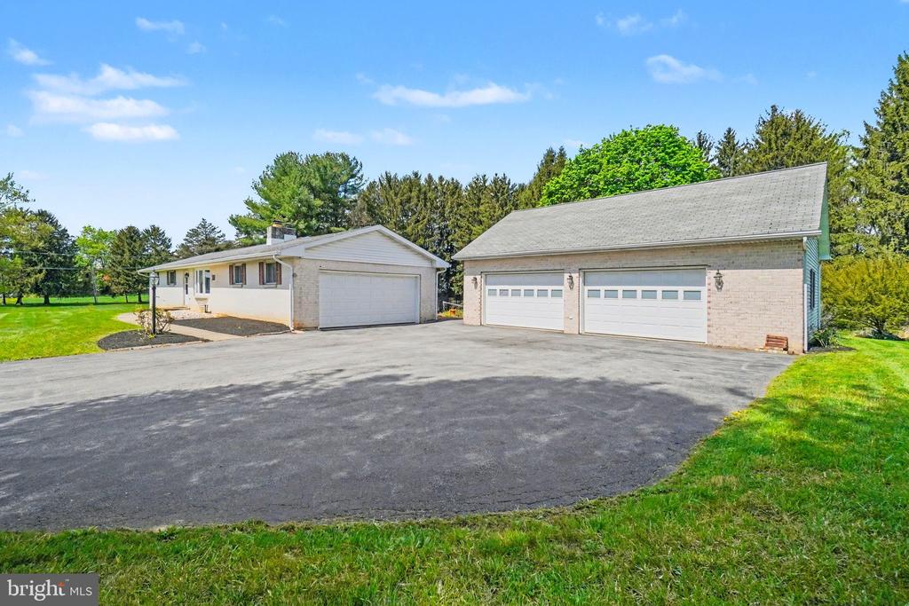 10416 JONESTOWN ROAD