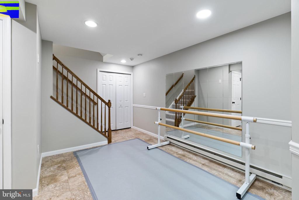 174 CHESTERFIELD DRIVE