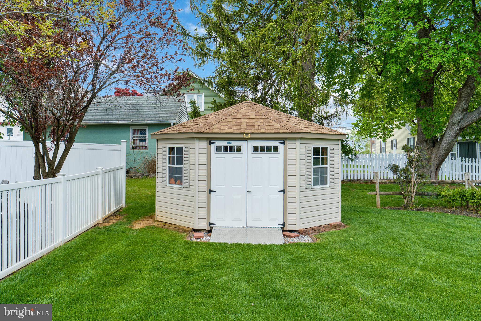 174 CHESTERFIELD DRIVE