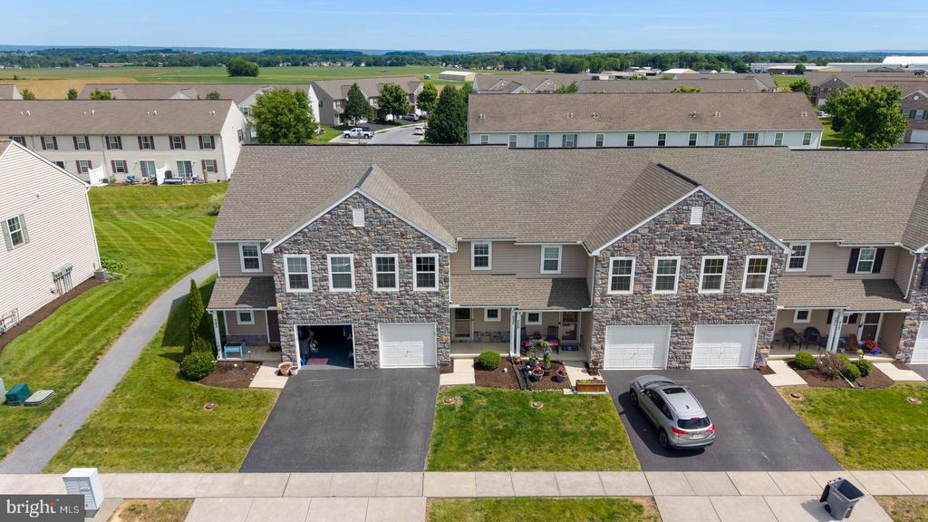 537 BROOKWOOD DRIVE