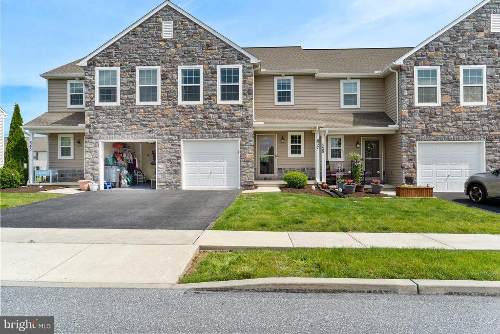 537 BROOKWOOD DRIVE