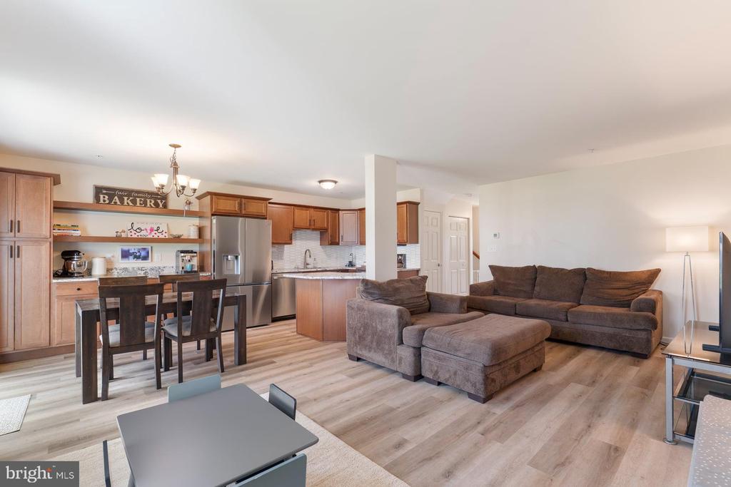 537 BROOKWOOD DRIVE
