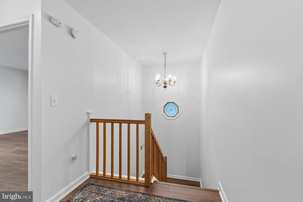 608 CAMBRIDGE COURT