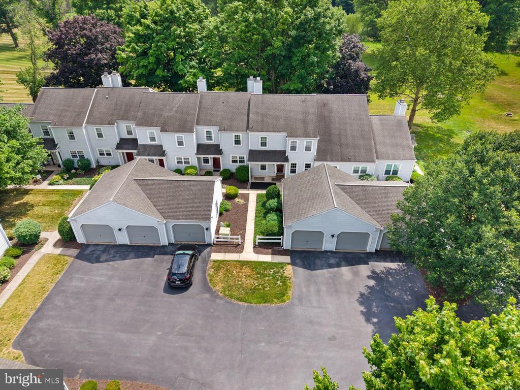 608 CAMBRIDGE COURT